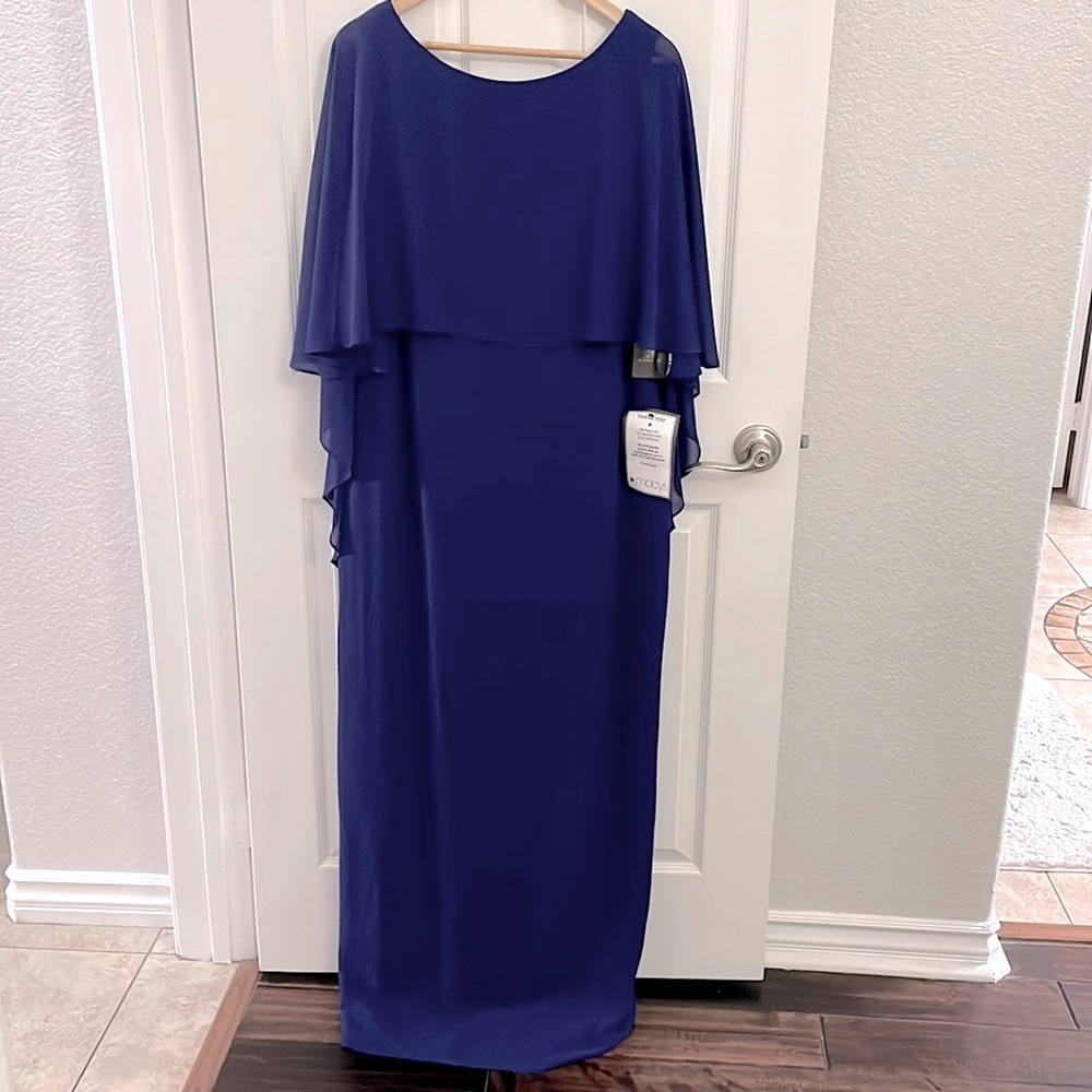 🎁NWT Vince Camuto Royal Blue Full Length Soufflé Gown with Cape Overlay